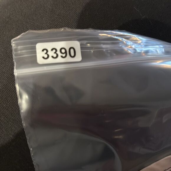 Guess jeans y2k metal detail halter top size M - Picture 6 of 6